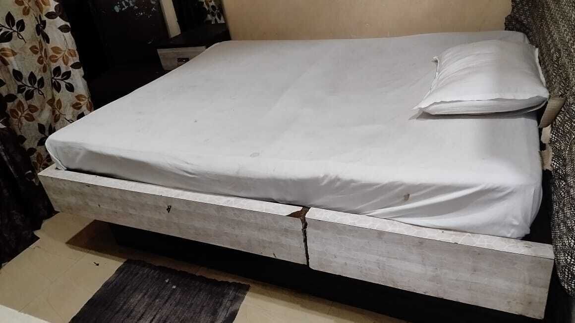 Photo of Bedroom in Kalighat