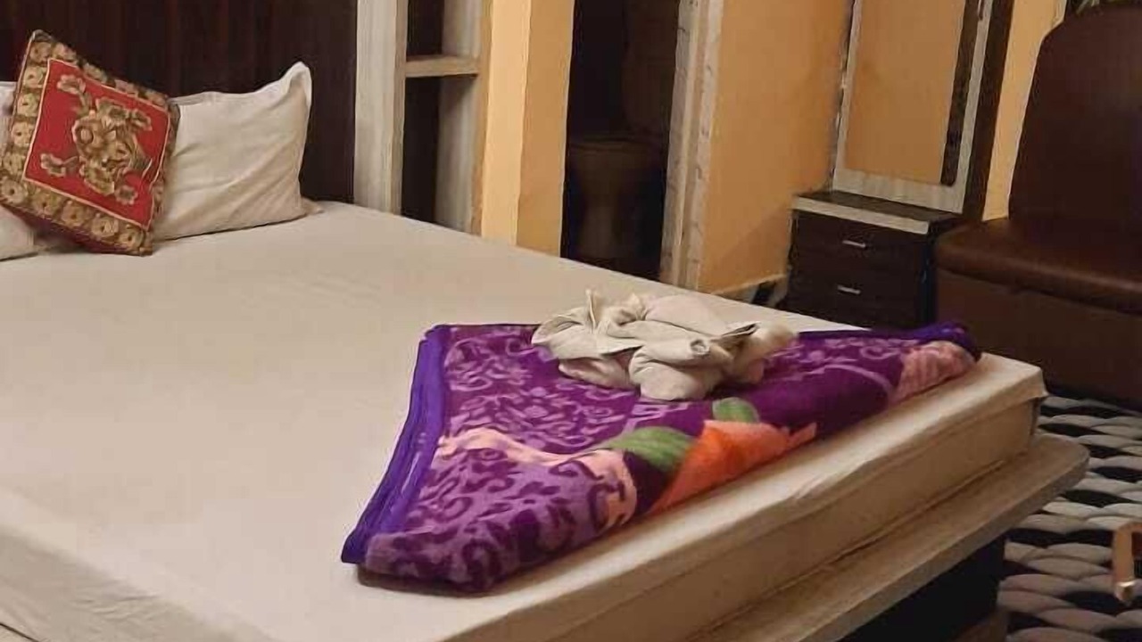 Photo of Bedroom in Kalighat