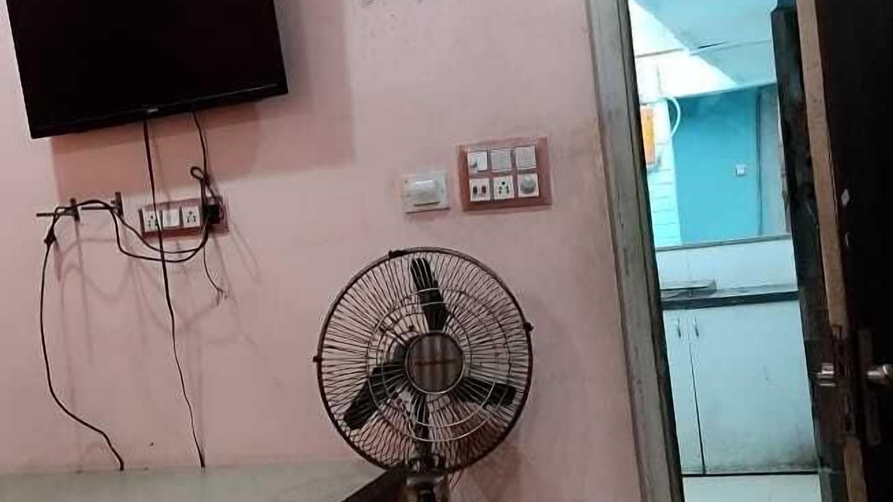 Photo of Bedroom in Kalighat