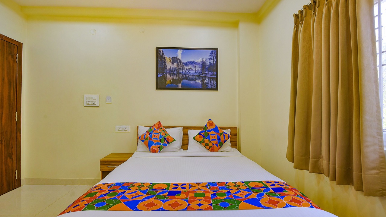 Photo of Bedroom in HBR Layout