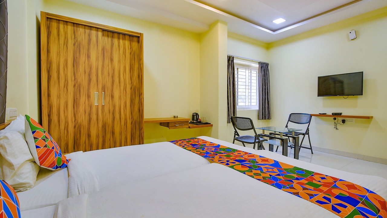 Photo of Bedroom in HBR Layout