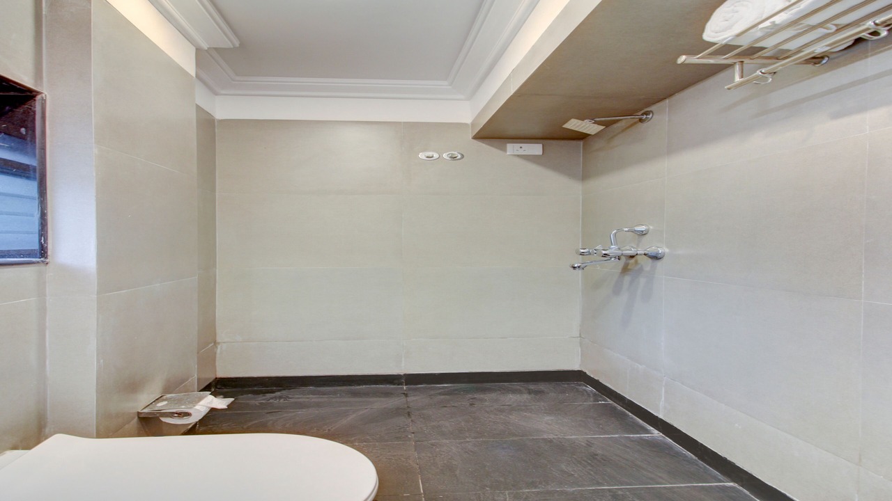Photo of Bathroom in Santacruz West