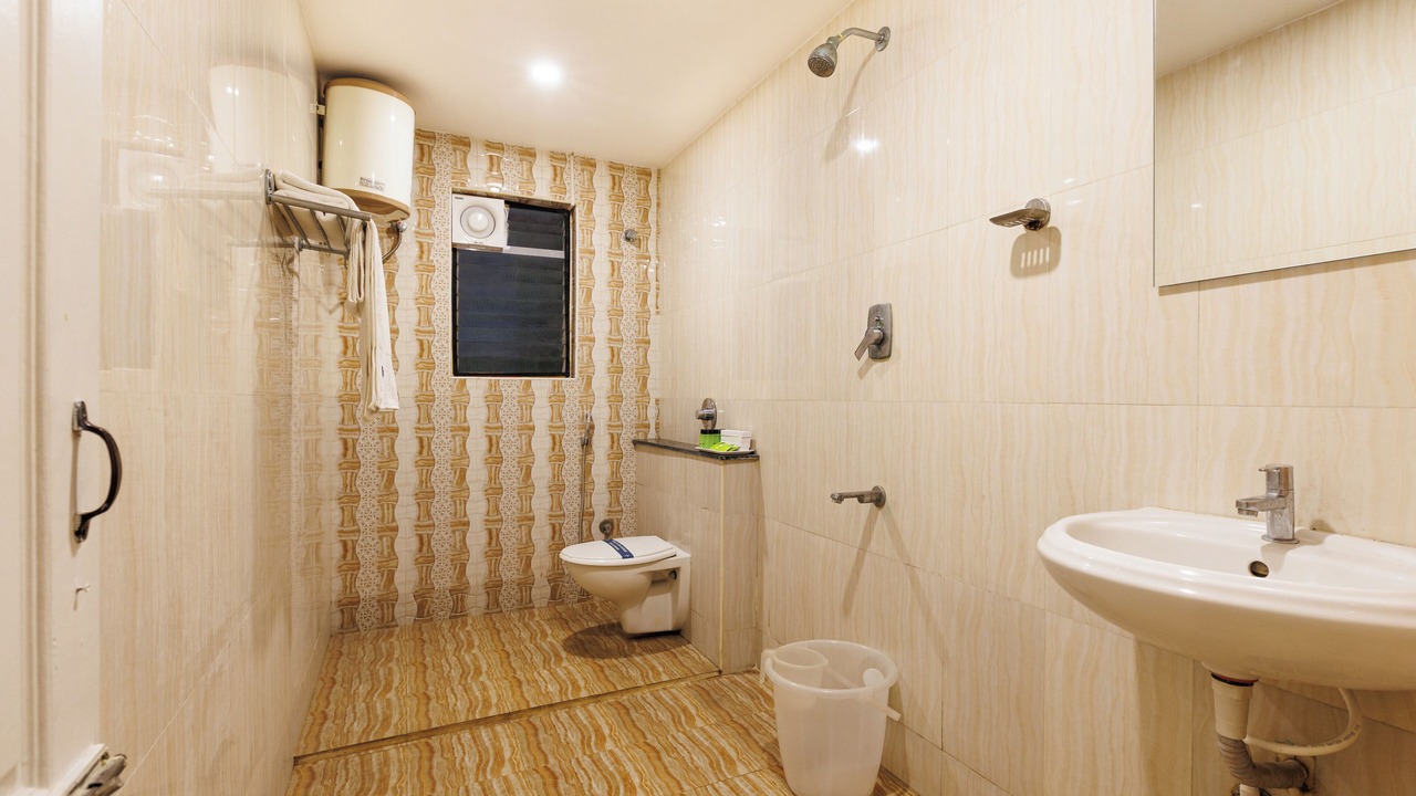 Photo of Bathroom in Iyyappanthangal