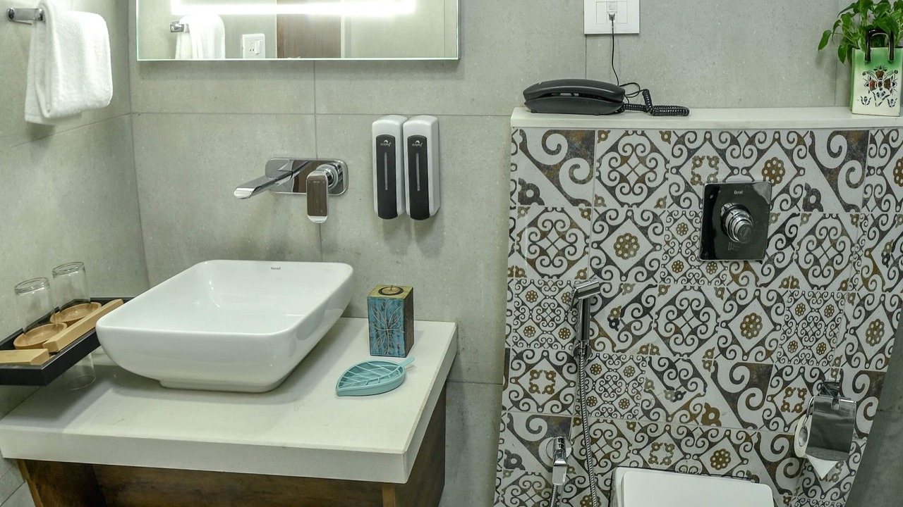 Photo of Bathroom in Adyar