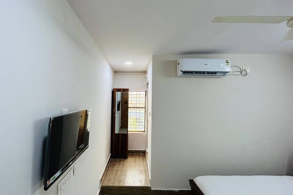 Photo of Bedroom in MVP Colony