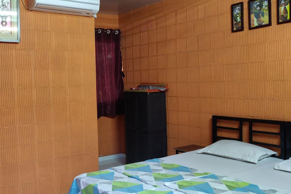 Photo of Bedroom in Satara