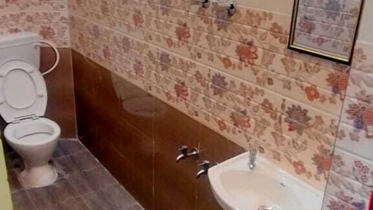 Photo of Bathroom in Manalur