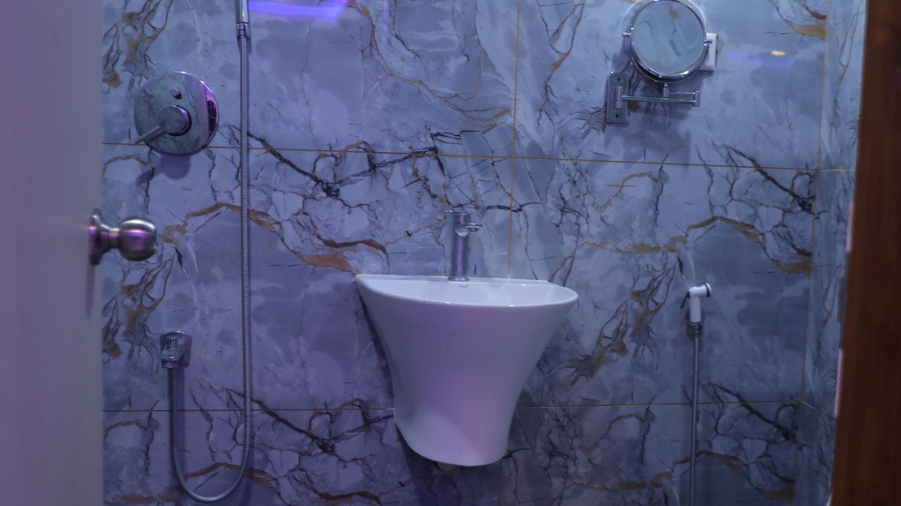 Photo of Bathroom in Gandhi Nagar