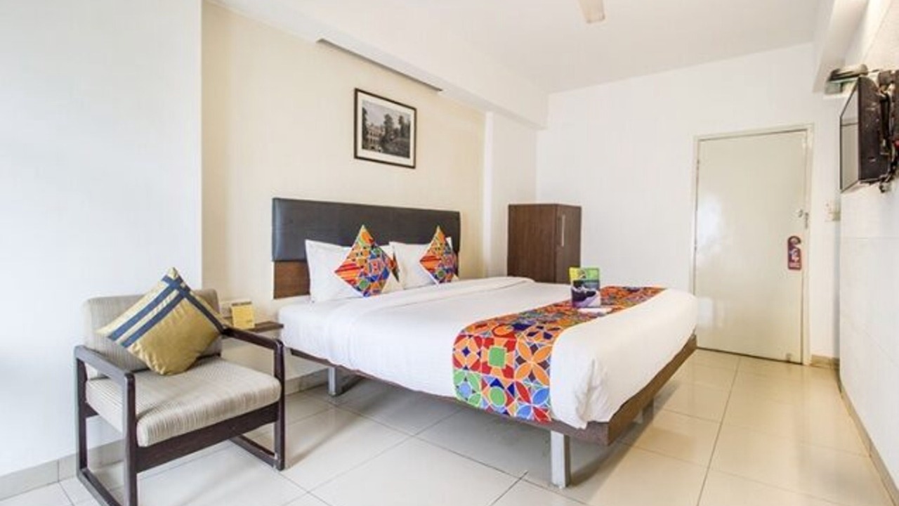 Photo of Bedroom in Sayajiganj