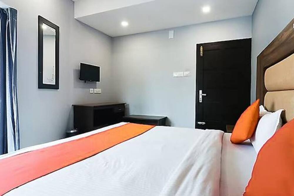 Photo of Bedroom in Shenoys