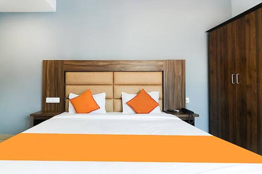Photo of Bedroom in Shenoys