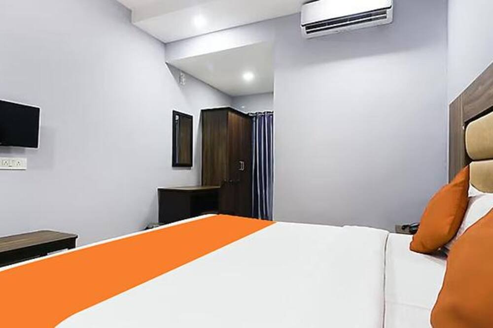 Photo of Bedroom in Shenoys