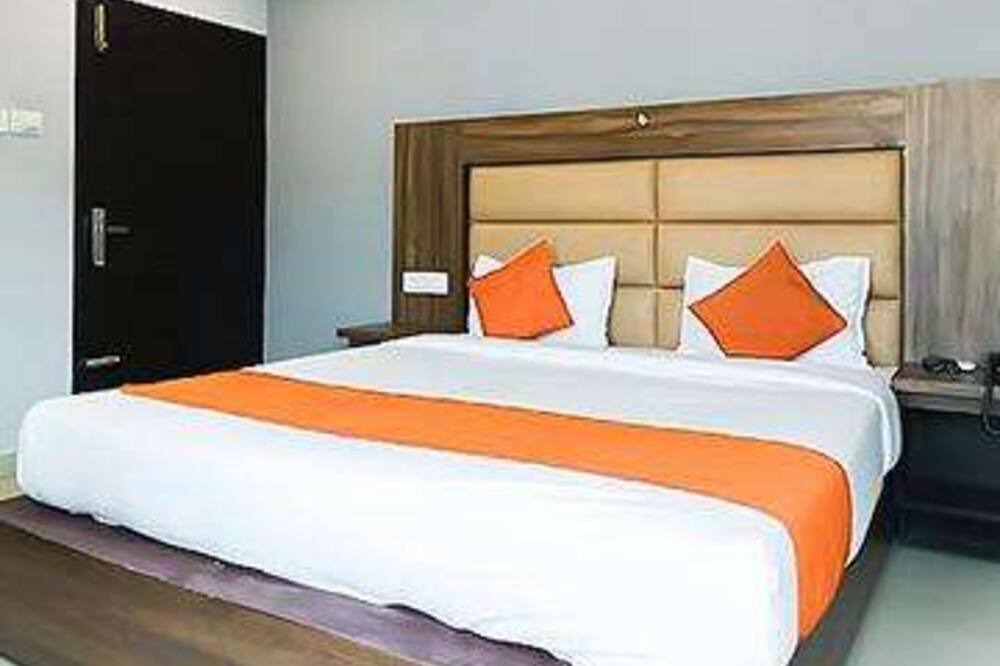 Photo of Bedroom in Shenoys
