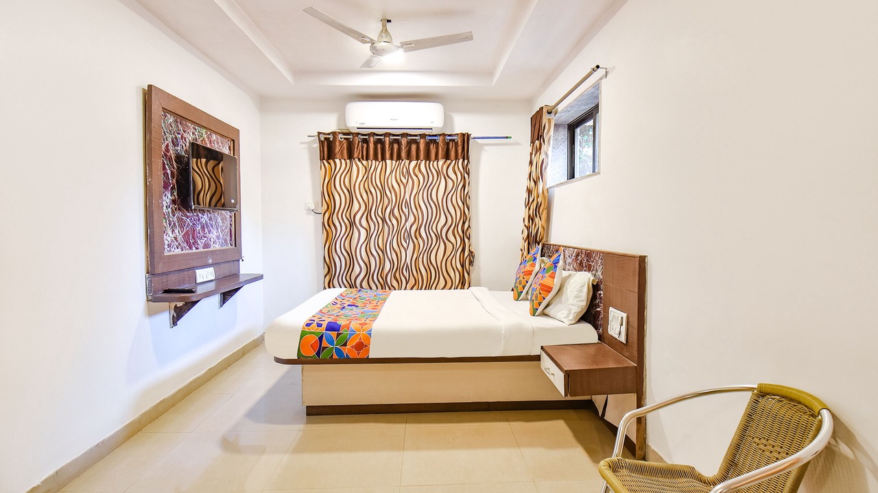 Photo of Bedroom in Mahabaleshwar