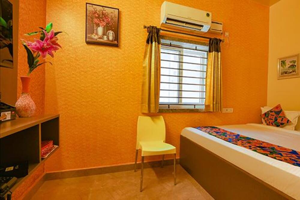 Photo of Bedroom in Madipakkam