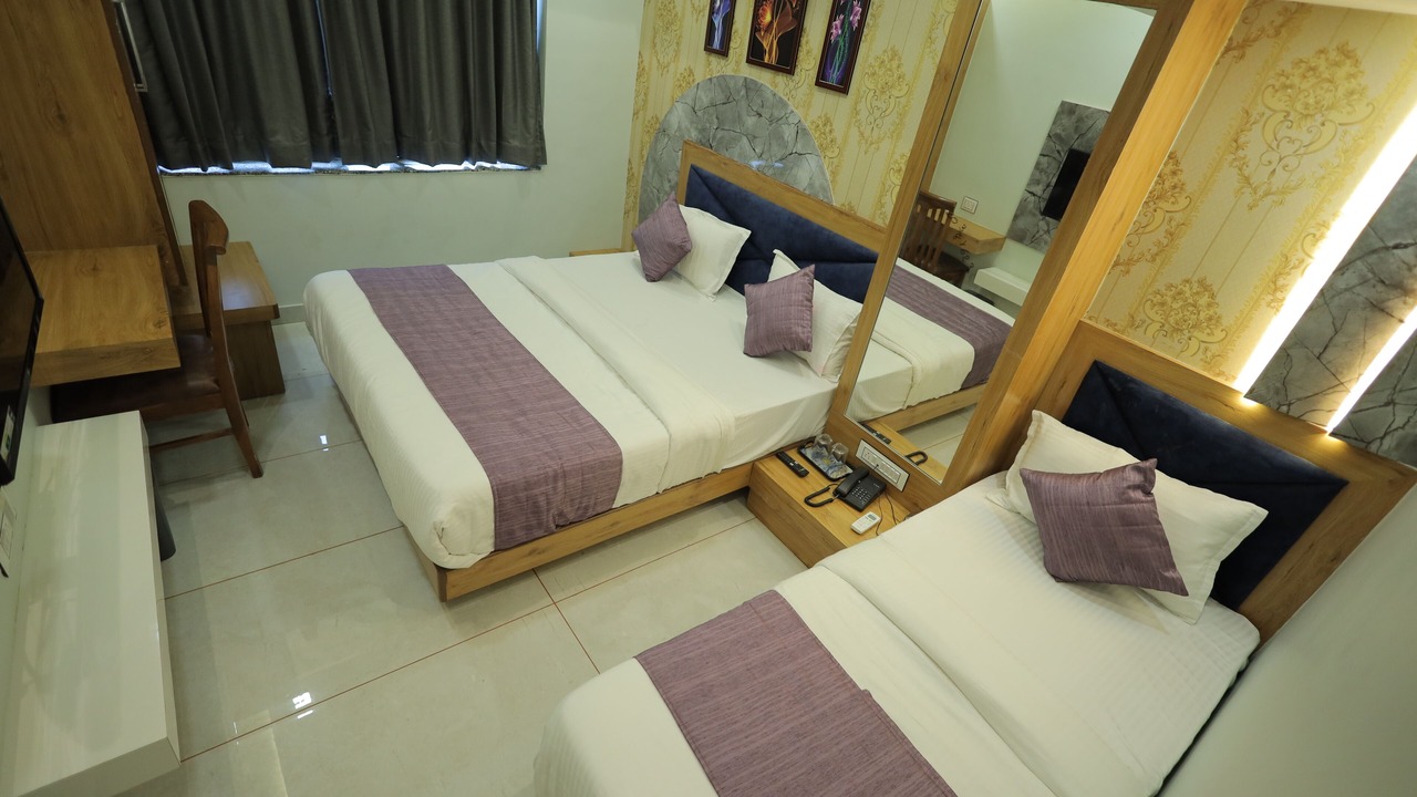 Photo of Bedroom in Bhat