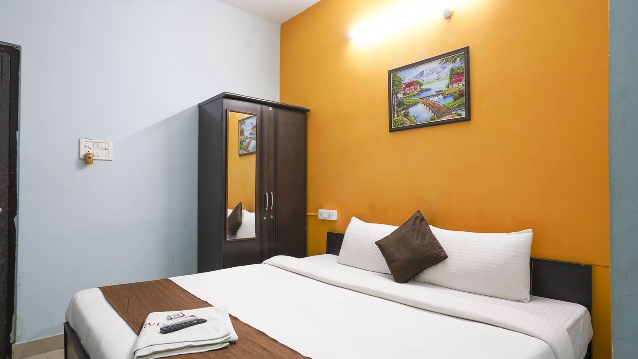 Photo of Bedroom in Kukatpally Housing Board Colony