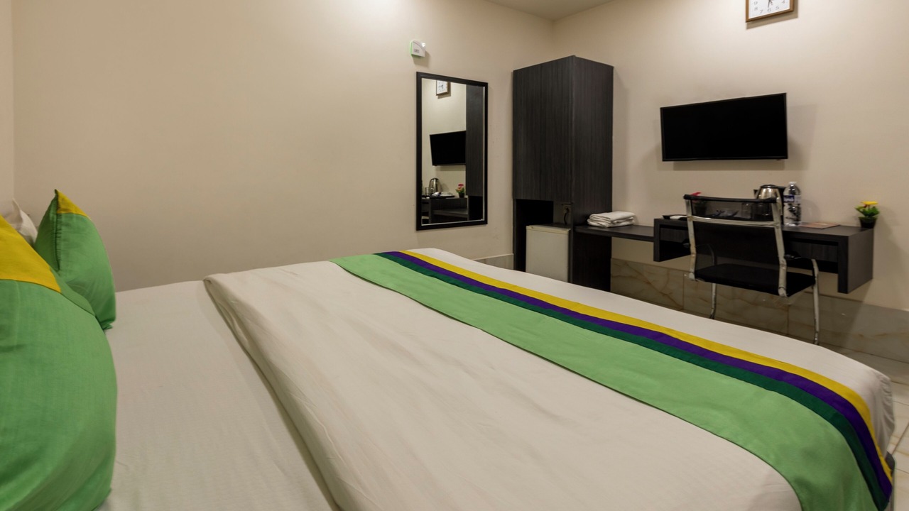 Photo of Bedroom in Rajkot