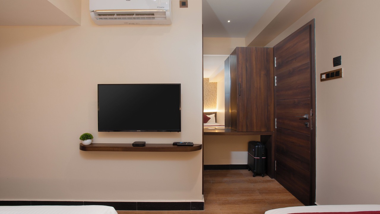Photo of Bedroom in Mylapore Tiruvallikk