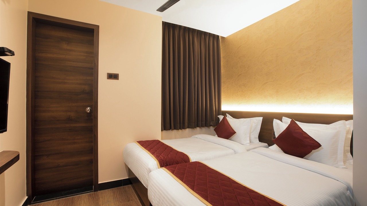 Photo of Bedroom in Mylapore Tiruvallikk