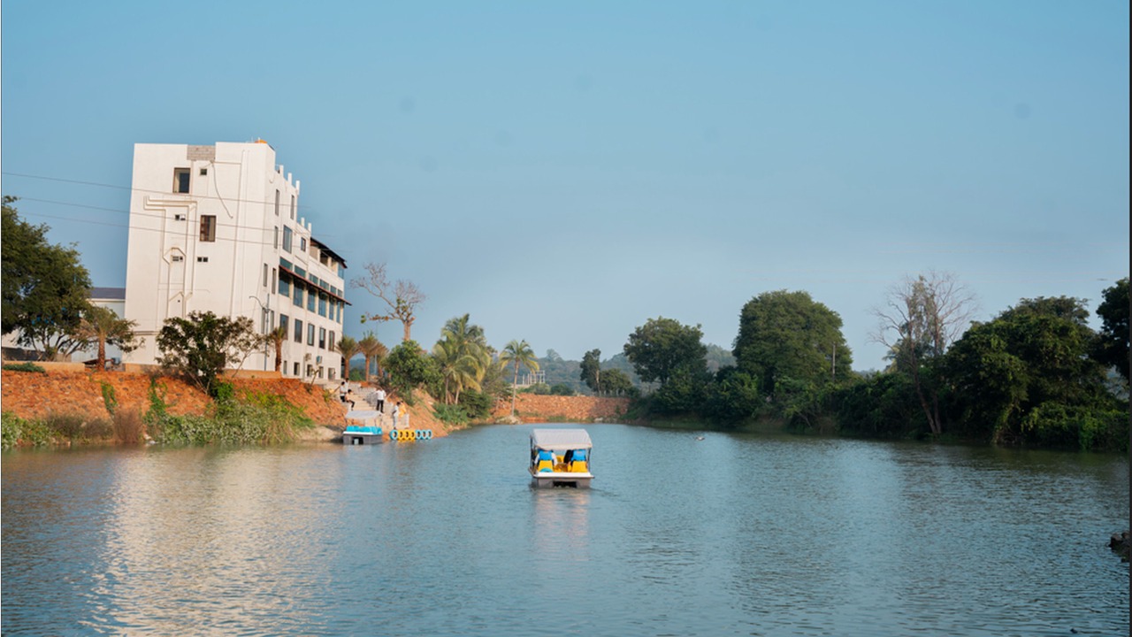 Photo of Outdoor in Vayalipad