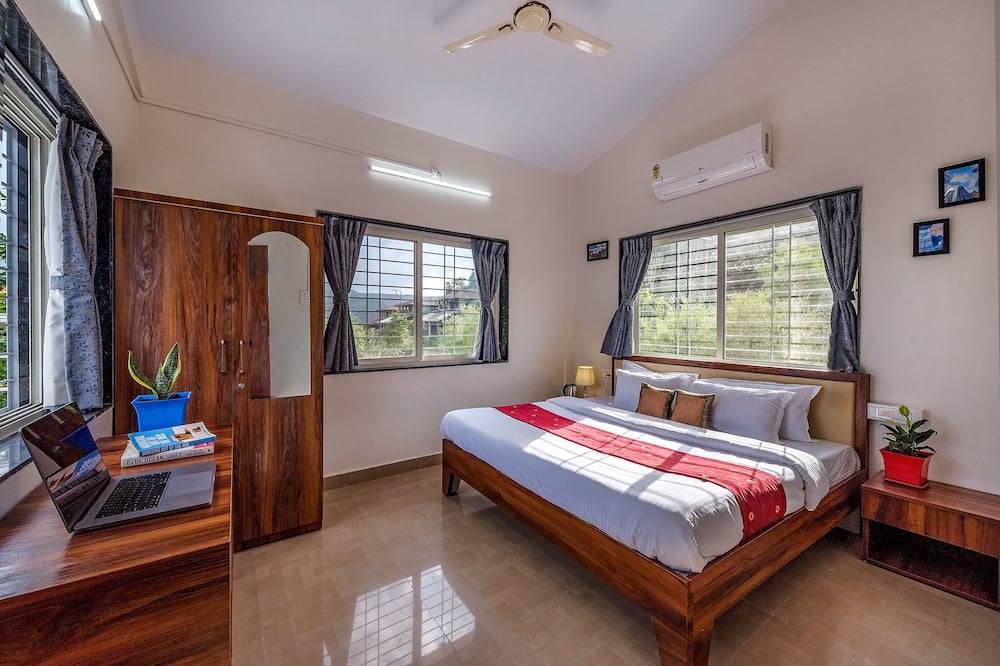 Photo of Bedroom in Lavasa