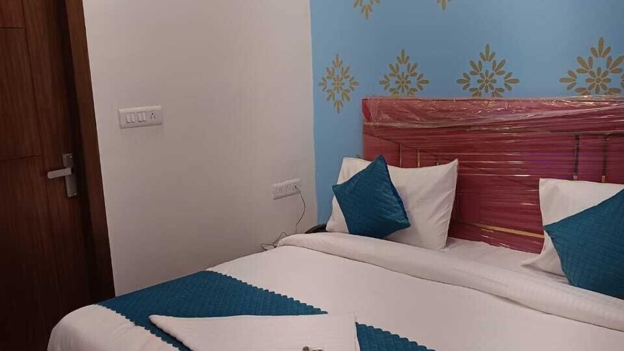 Photo of Bedroom in Kalkaji
