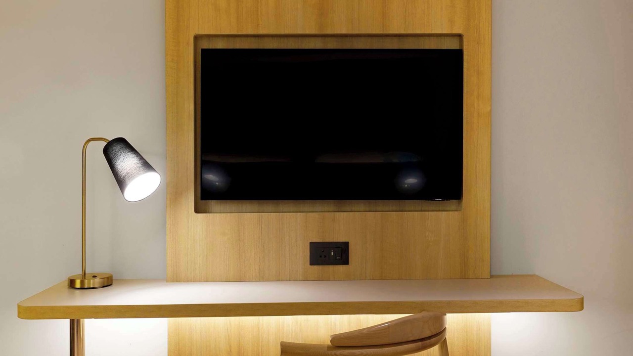 Photo of Bedroom in HBR Layout