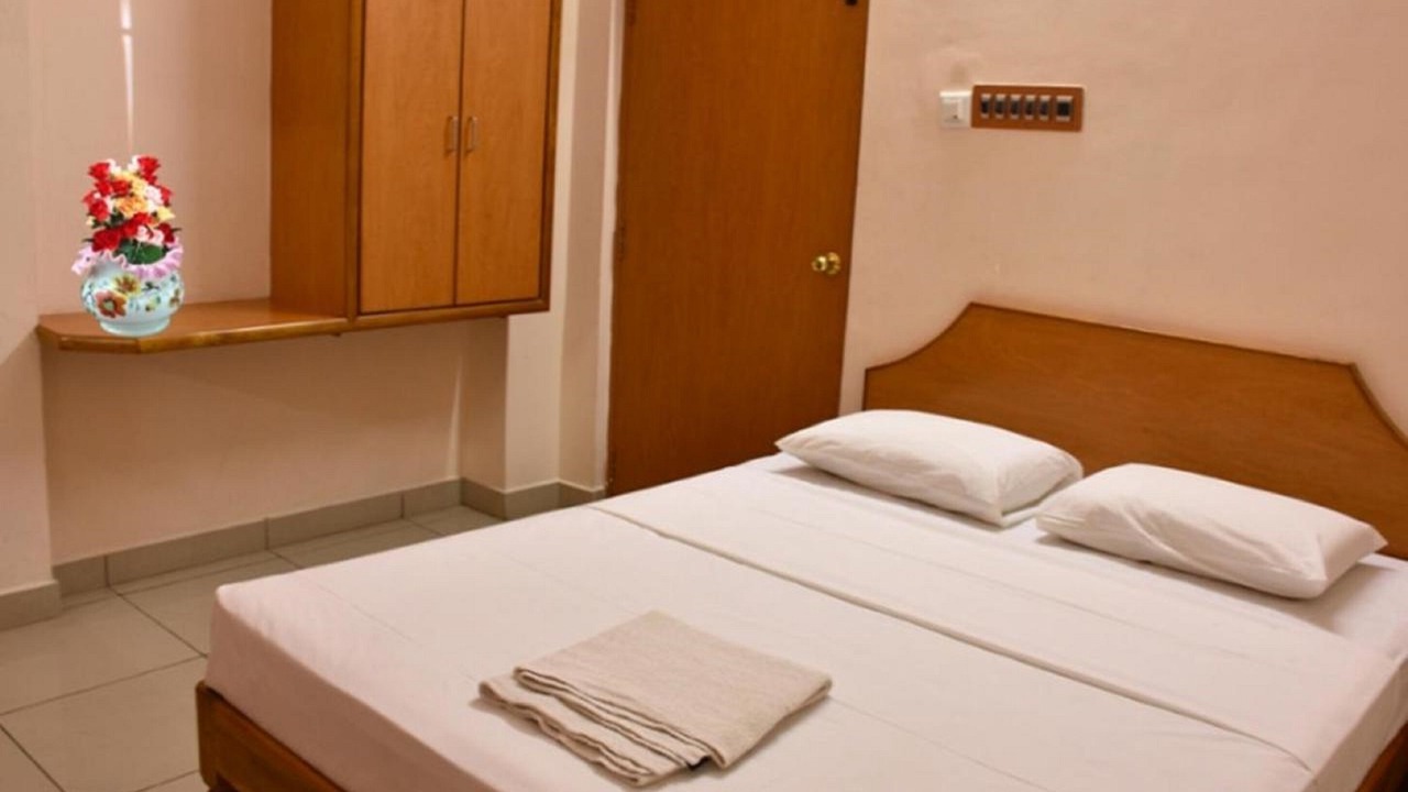 Photo of Bedroom in Tiruchendur