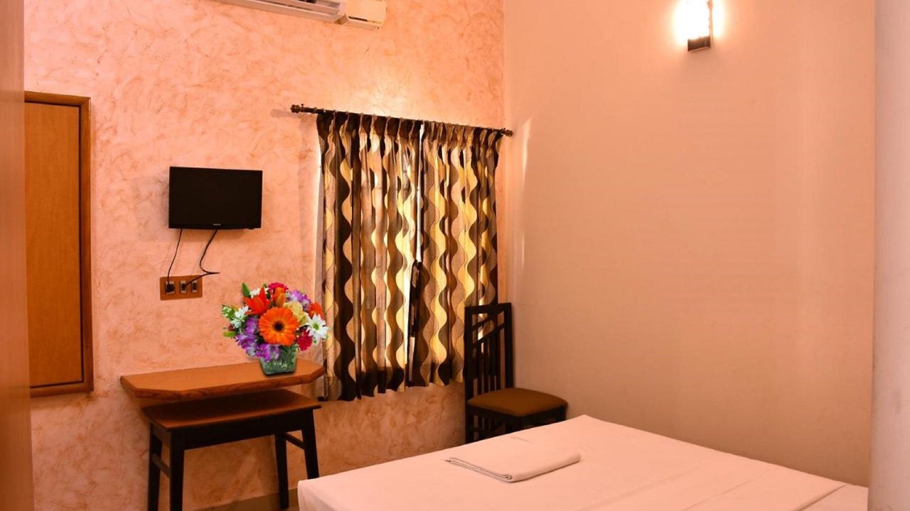 Photo of Bedroom in Tiruchendur