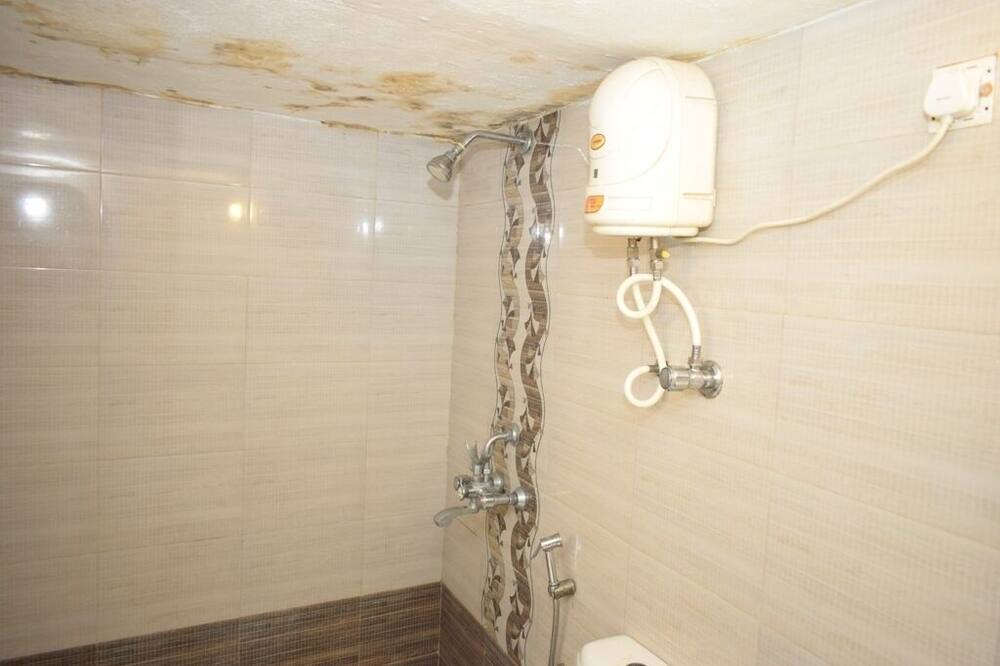 Photo of Bathroom in Kalapet