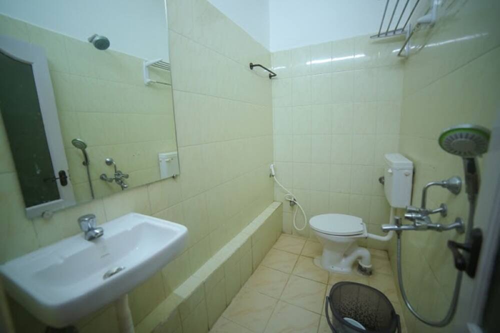 Photo of Bathroom in Kalapet