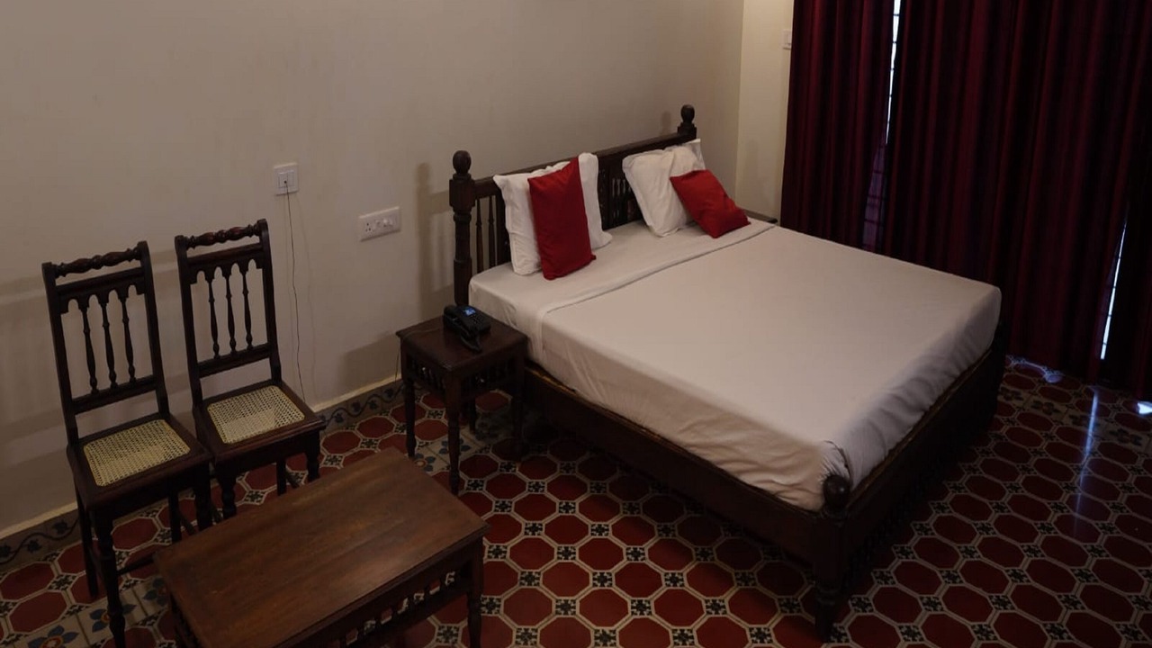 Photo of Bedroom in Karaikudi