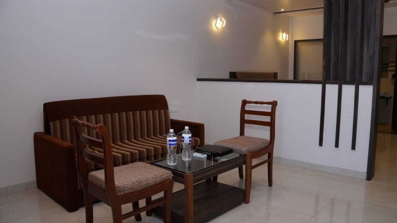 Photo of Livingroom in Satara