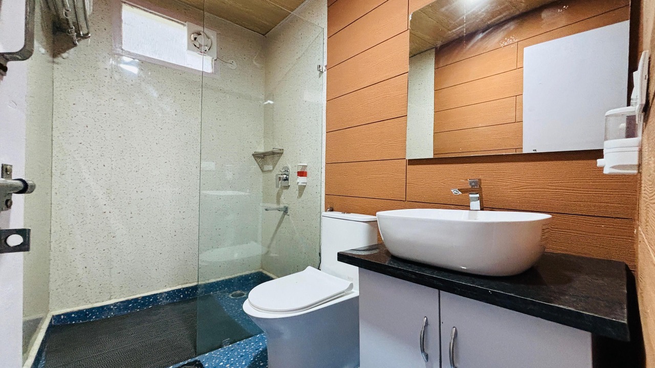 Photo of Bathroom in Ukhimath