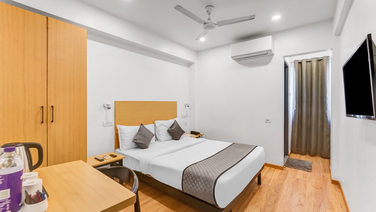 Photo of Bedroom in Thoraipakkam