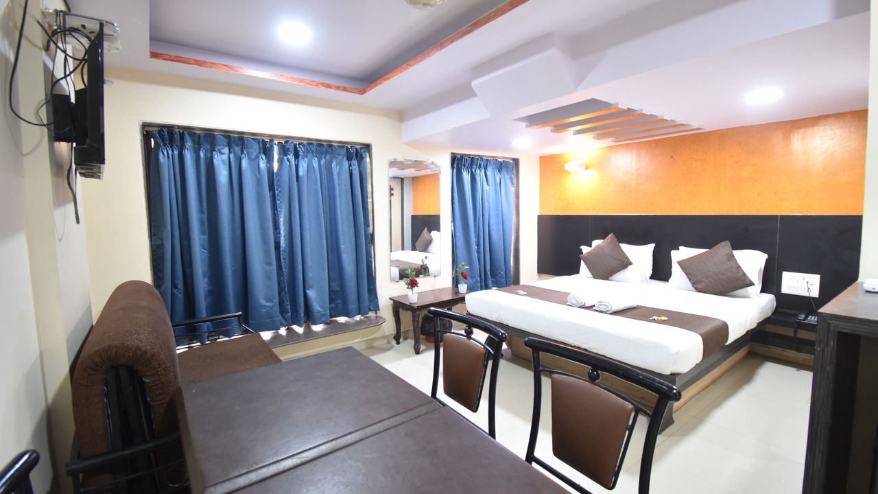 Photo of Bedroom in Bandra East
