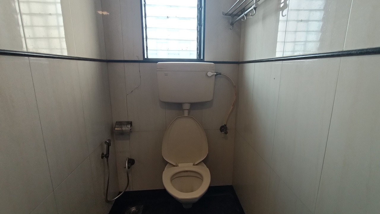 Photo of Bathroom in J B Nagar