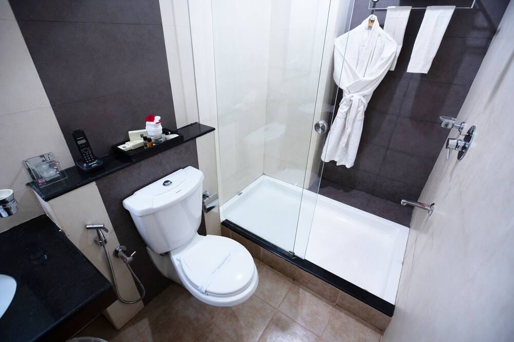 Photo of Bathroom in Kondotti