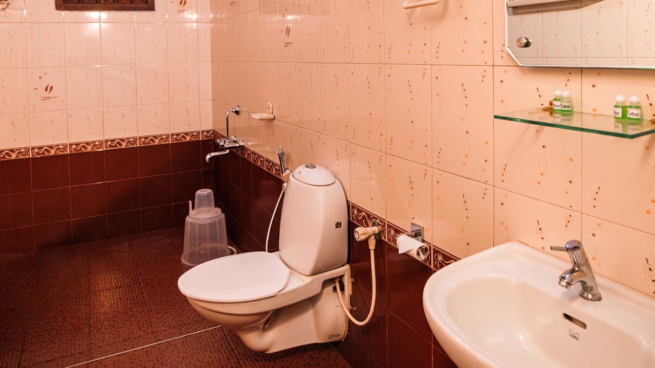 Photo of Bathroom in Kolagappara