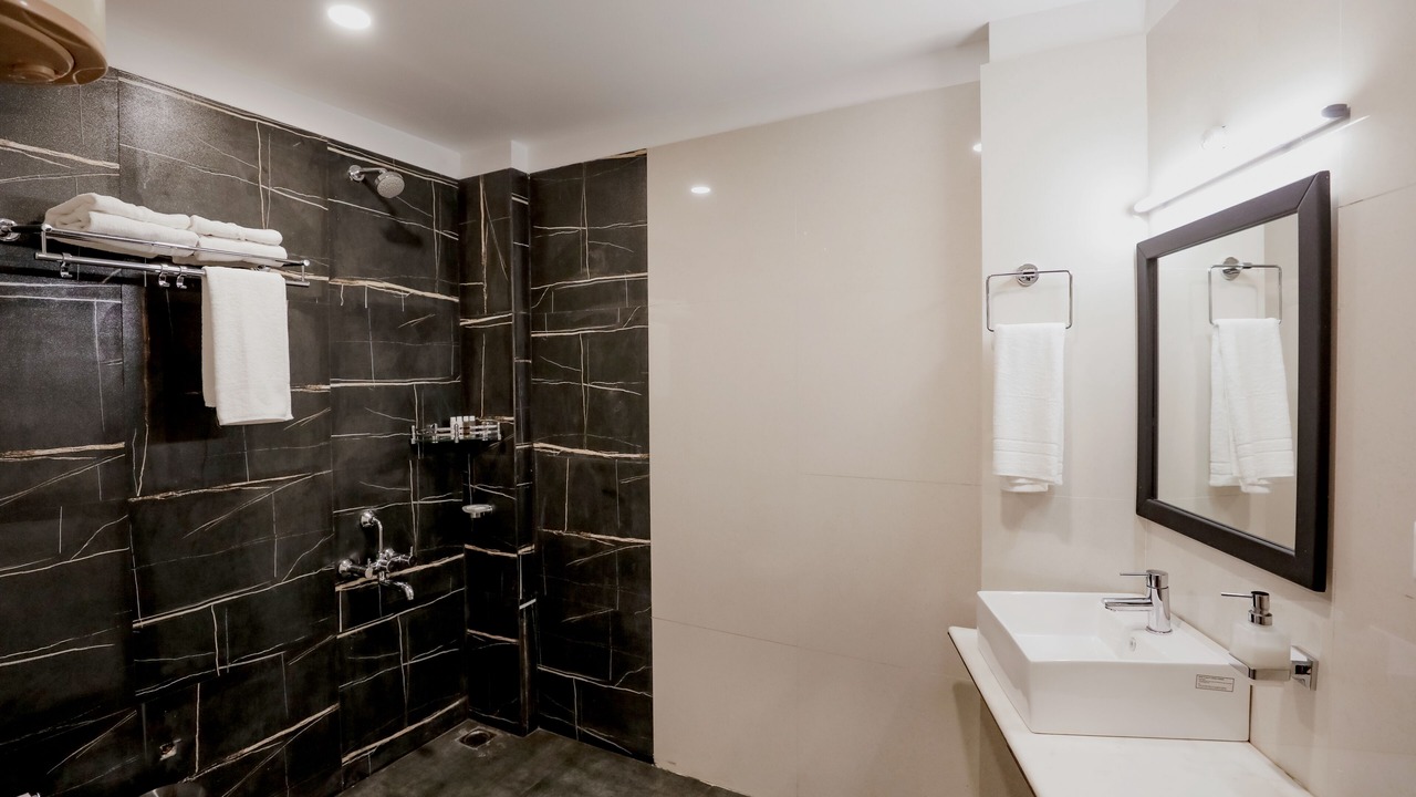 Photo of Bathroom in Ukhimath