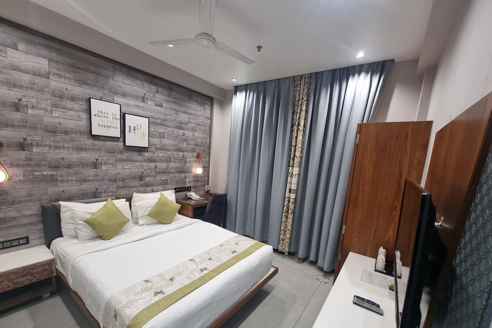 Photo of Bedroom in Akola