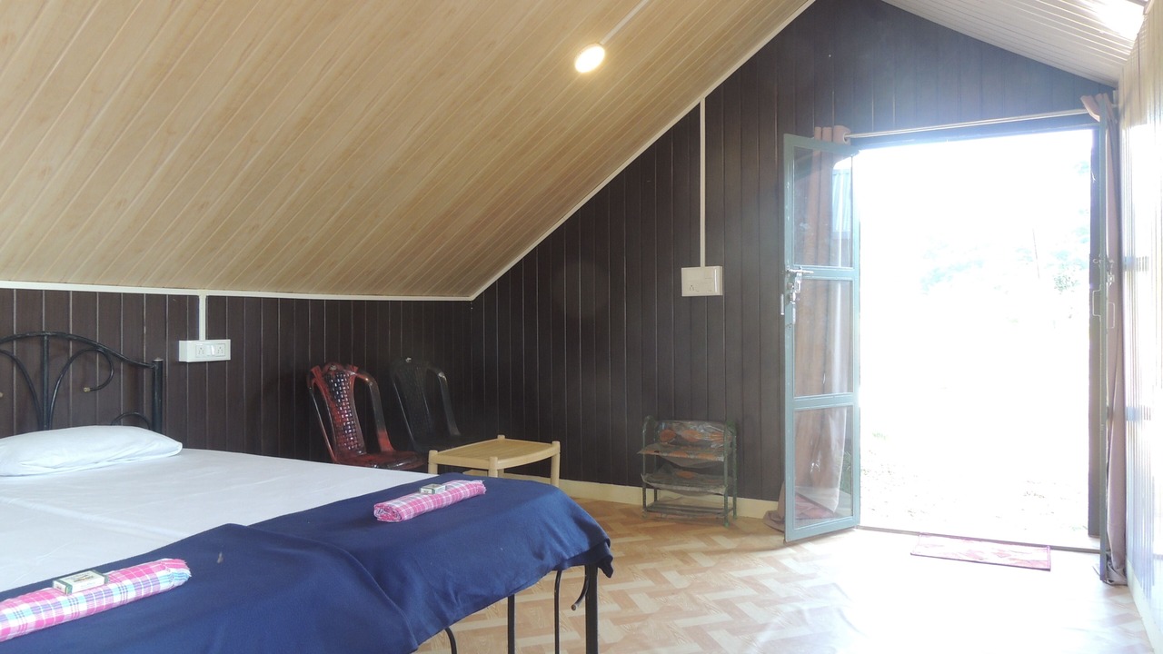 Photo of Bedroom in Timbholi