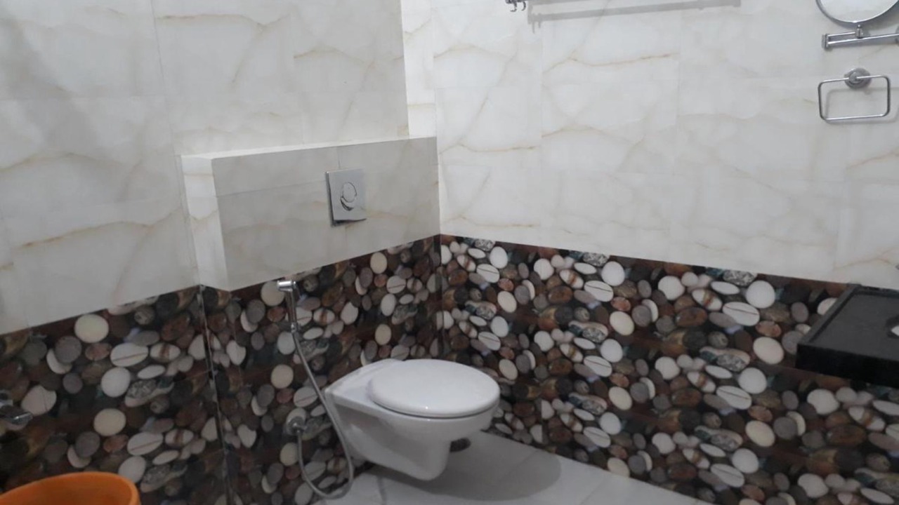 Photo of Bathroom in Mavli