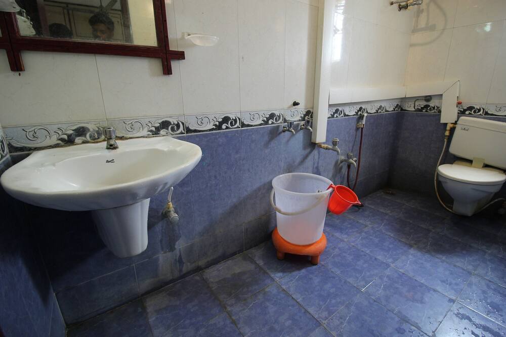 Photo of Bathroom in Chromepet