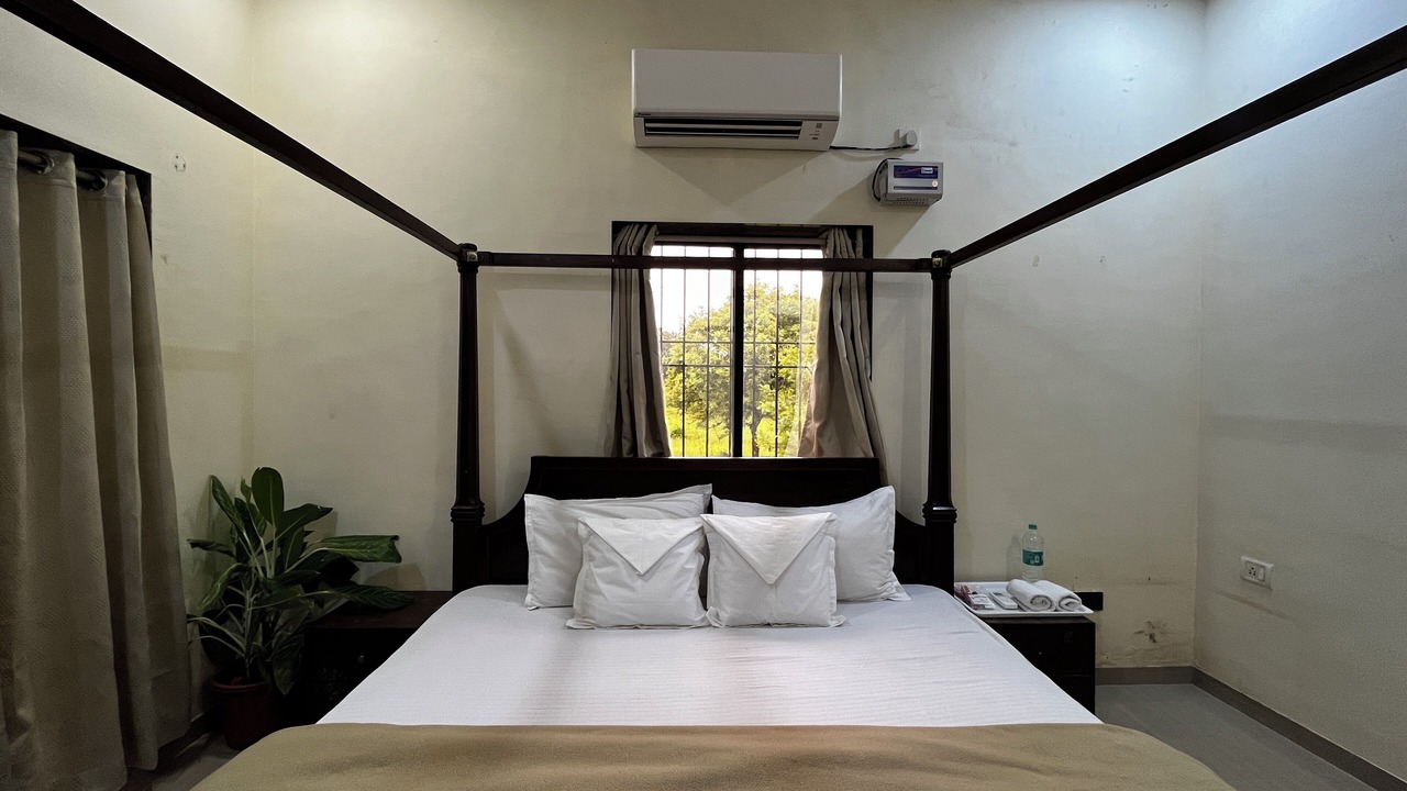 Photo of Bedroom in Chiplun