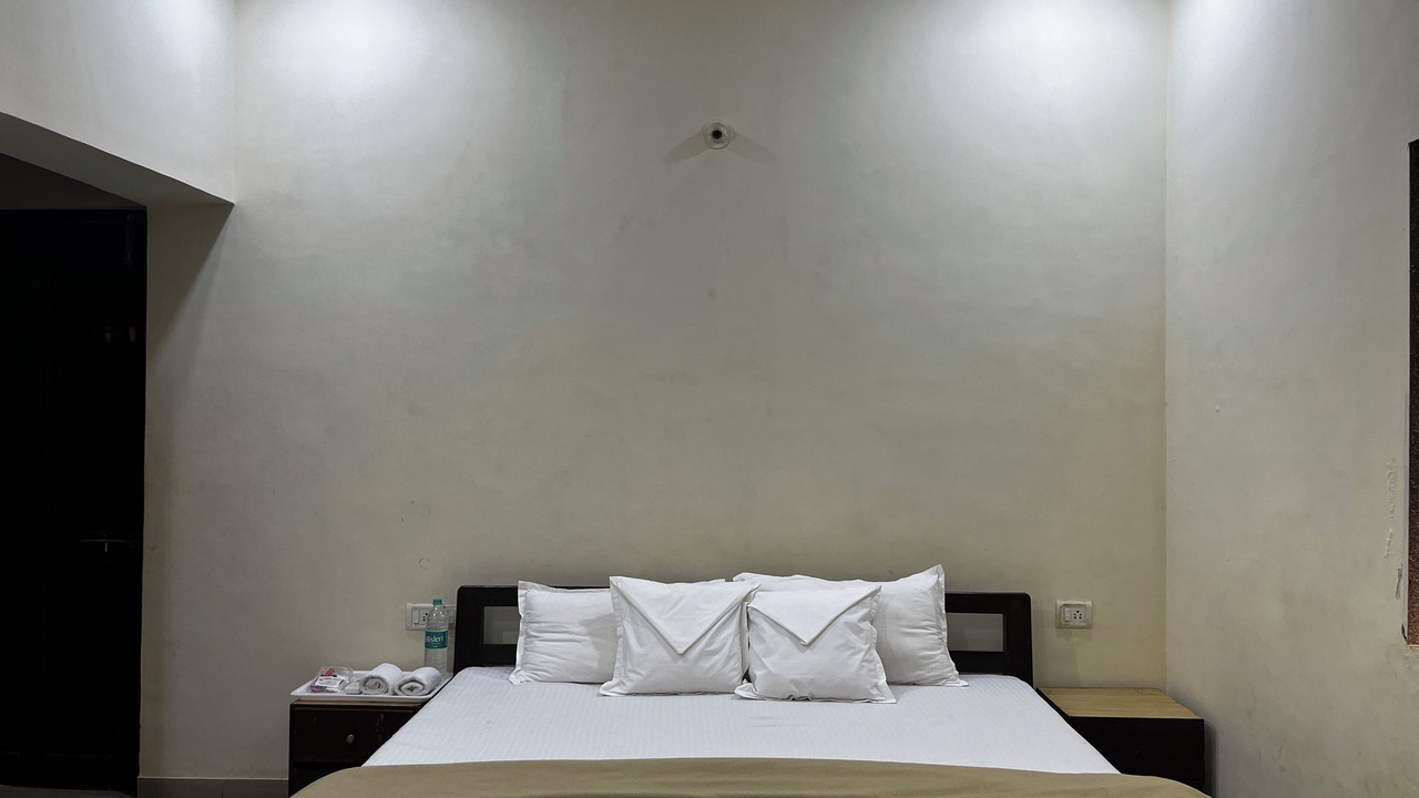 Photo of Bedroom in Chiplun