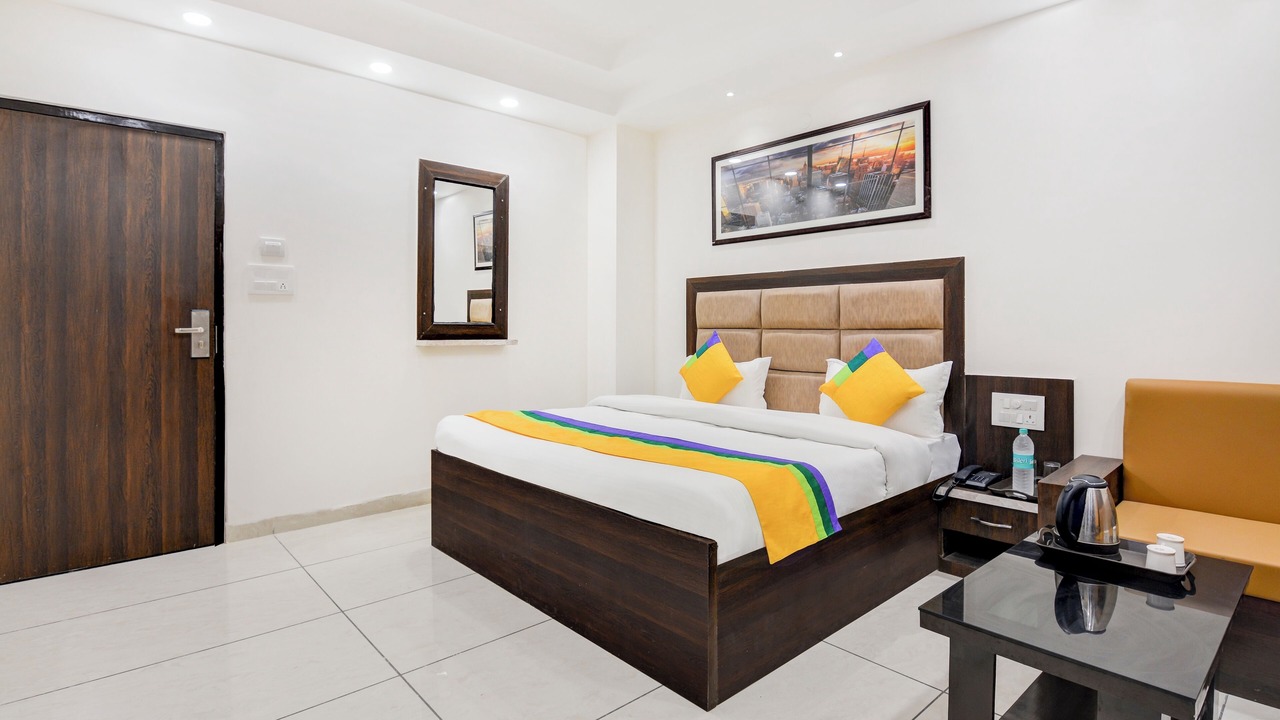 Photo of Bedroom in Roorkee