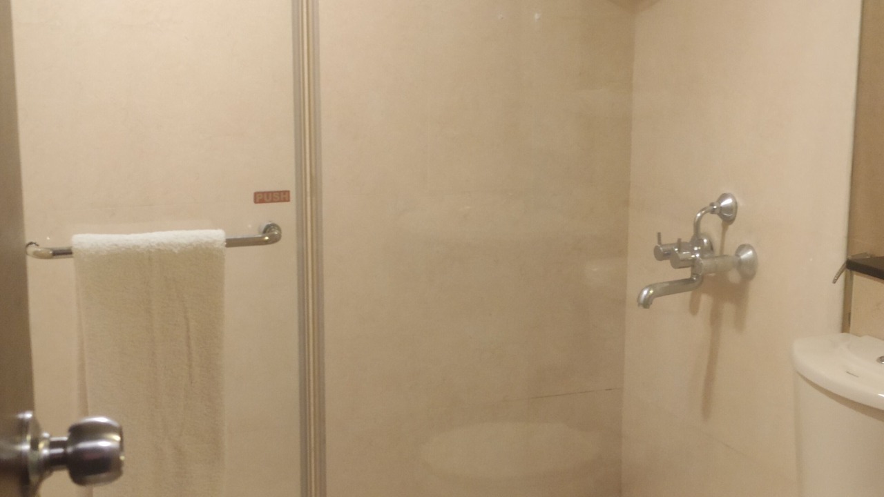 Photo of Bathroom in Kandur