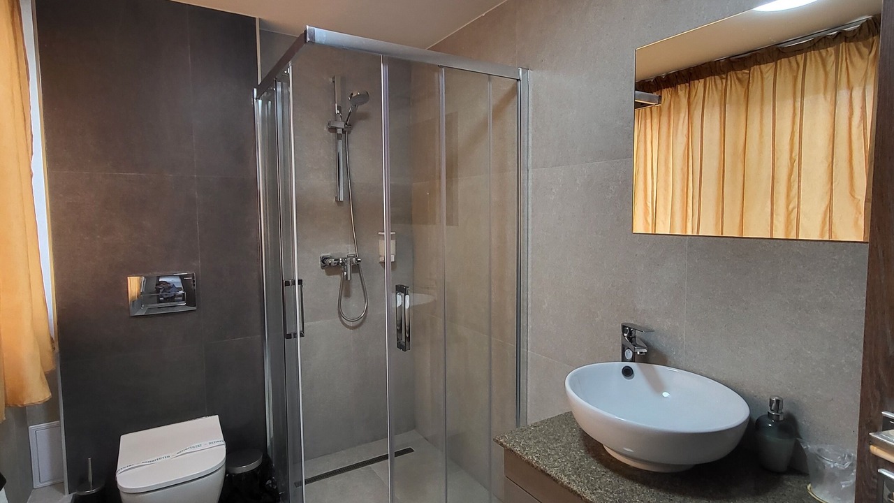 Photo of Bathroom in Arad